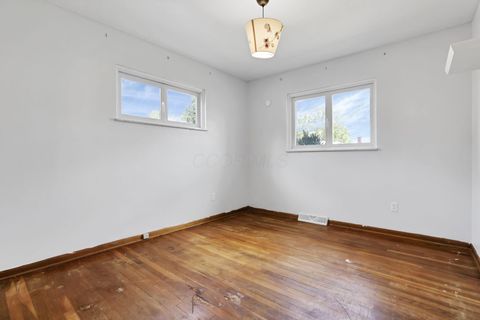 Tiny photo for 4455 Kenfield Road, Columbus, OH 43224 (MLS # 225037476)