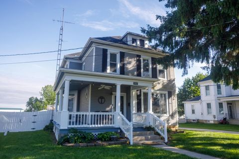 Photo of 135 W Mound Street, South Charleston, OH 45368 (MLS # 226018249)