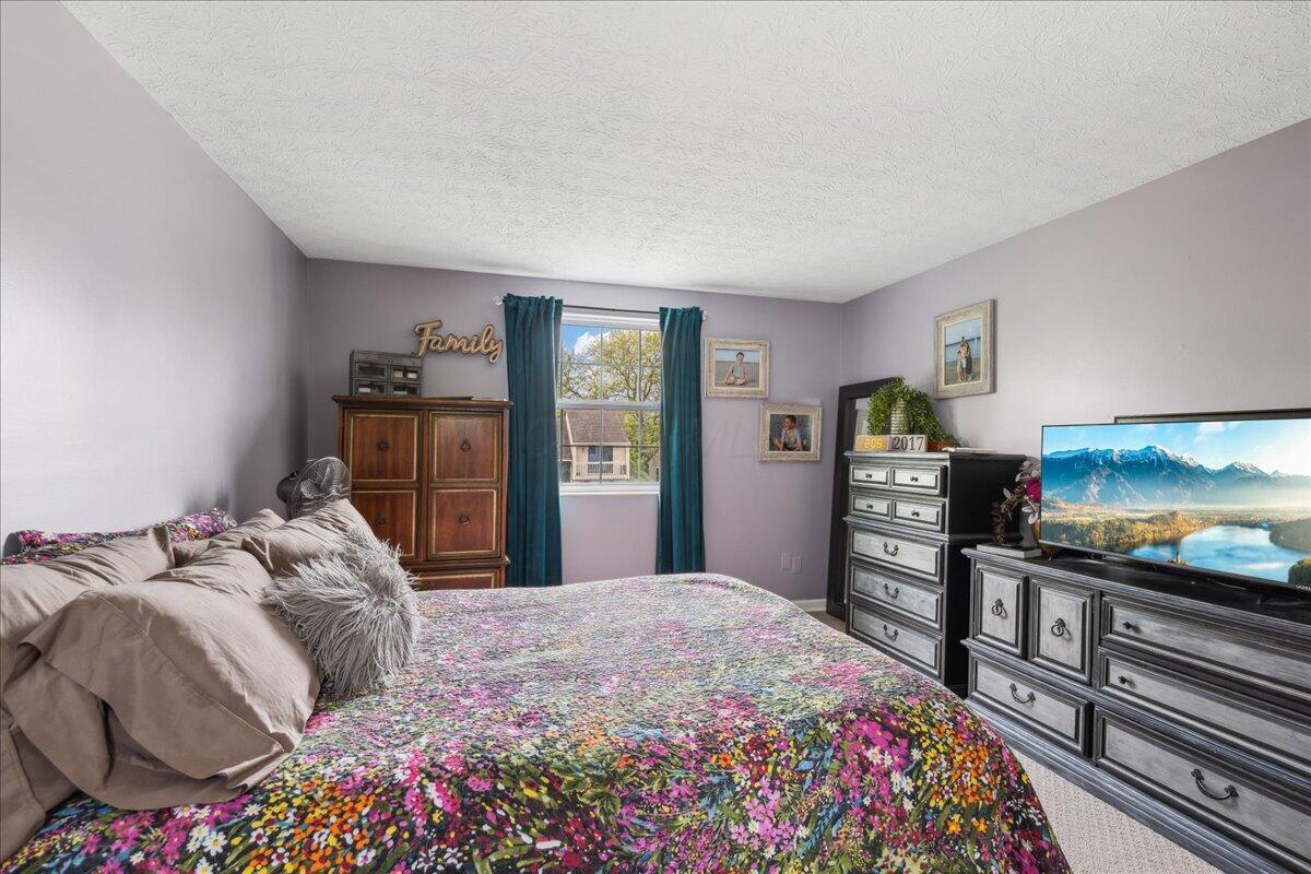 3776 Farm Brook Lane, Columbus, Ohio image 14