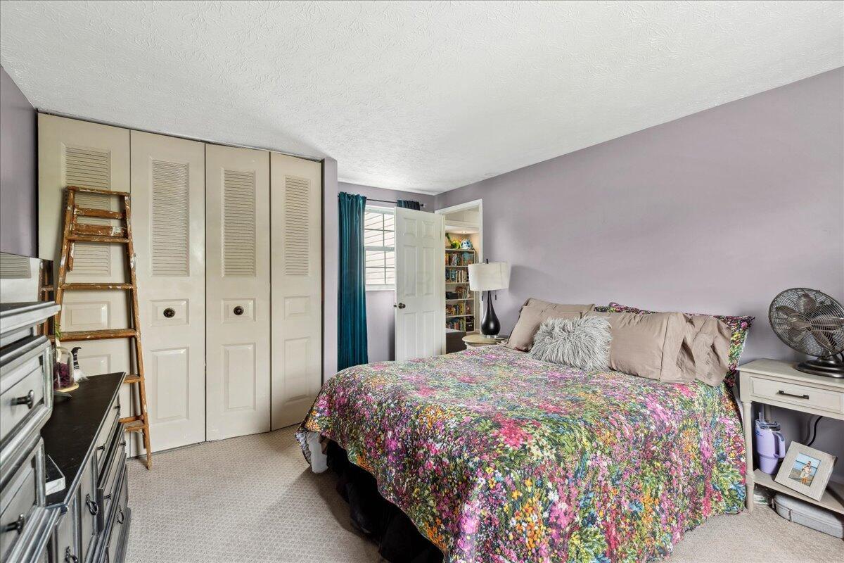 3776 Farm Brook Lane, Columbus, Ohio image 15