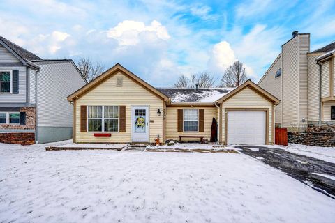 Photo of 2339 Breeze Hill Drive, Grove City, OH 43123 (MLS # 226005187)