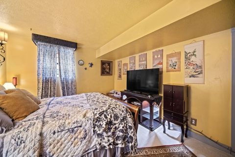 Tiny photo for 300 Dunbarton Road, Columbus, OH 43230 (MLS # 225039493)