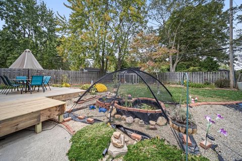 Tiny photo for 300 Dunbarton Road, Columbus, OH 43230 (MLS # 225039493)