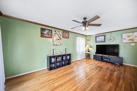 Tiny photo for 300 Dunbarton Road, Columbus, OH 43230 (MLS # 225039493)