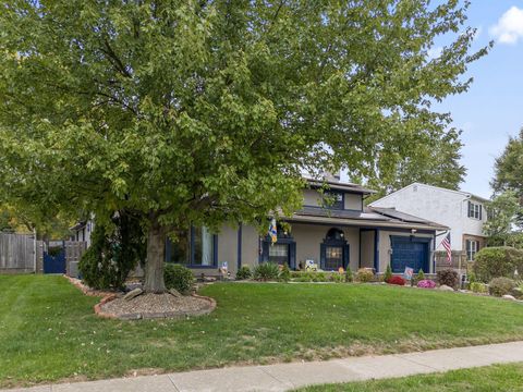 Tiny photo for 300 Dunbarton Road, Columbus, OH 43230 (MLS # 225039493)