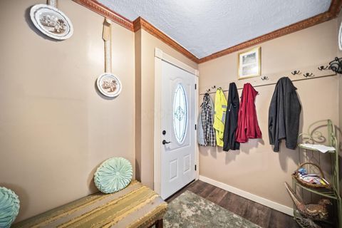 Tiny photo for 300 Dunbarton Road, Columbus, OH 43230 (MLS # 225039493)