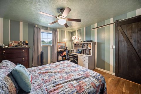 Tiny photo for 300 Dunbarton Road, Columbus, OH 43230 (MLS # 225039493)