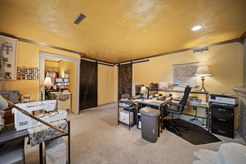 Tiny photo for 300 Dunbarton Road, Columbus, OH 43230 (MLS # 225039493)