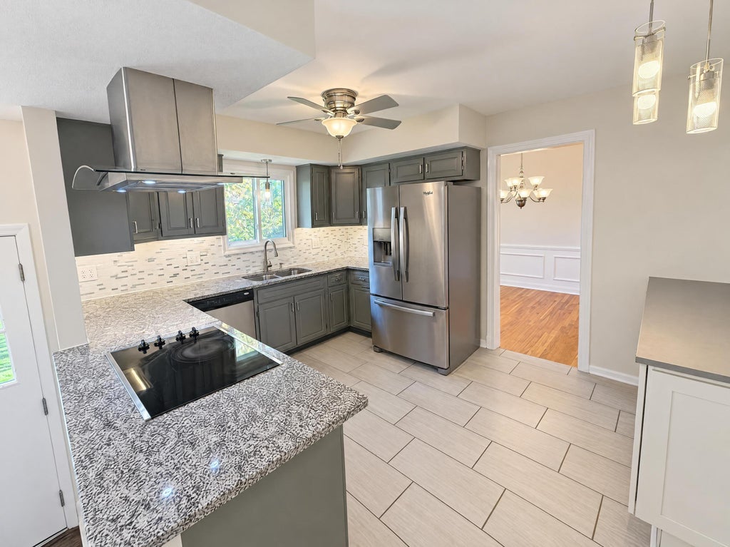Photo of 4720 Mcbane Court, Columbus, OH 43220 (MLS # 226040458)