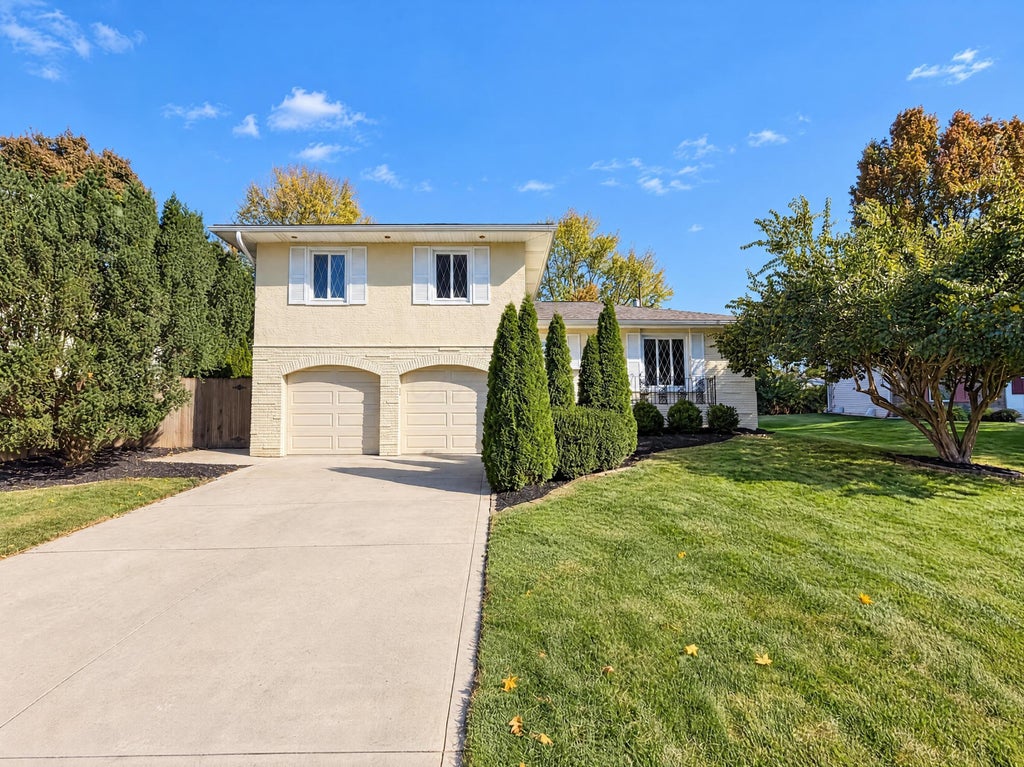 Photo of 4720 Mcbane Court, Columbus, OH 43220 (MLS # 226040458)