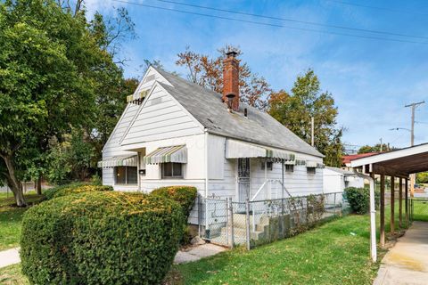 Tiny photo for 2122 Margaret Avenue, Columbus, OH 43219 (MLS # 225040591)