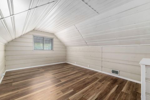 Tiny photo for 2122 Margaret Avenue, Columbus, OH 43219 (MLS # 225040591)
