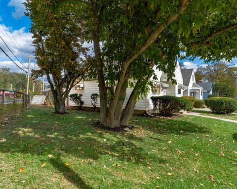 Tiny photo for 2122 Margaret Avenue, Columbus, OH 43219 (MLS # 225040591)