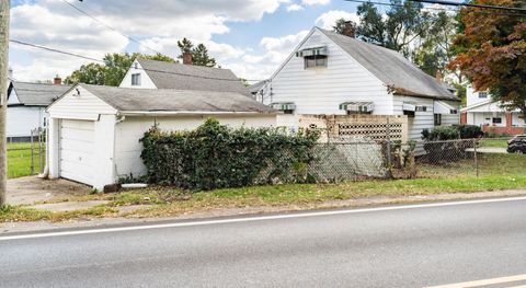 Tiny photo for 2122 Margaret Avenue, Columbus, OH 43219 (MLS # 225040591)