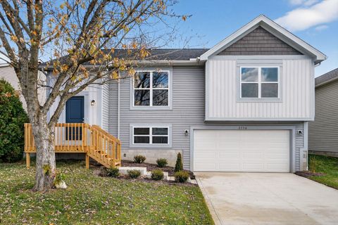 Photo of 2736 Barrows Road, Columbus, OH 43232 (MLS # 225030211)