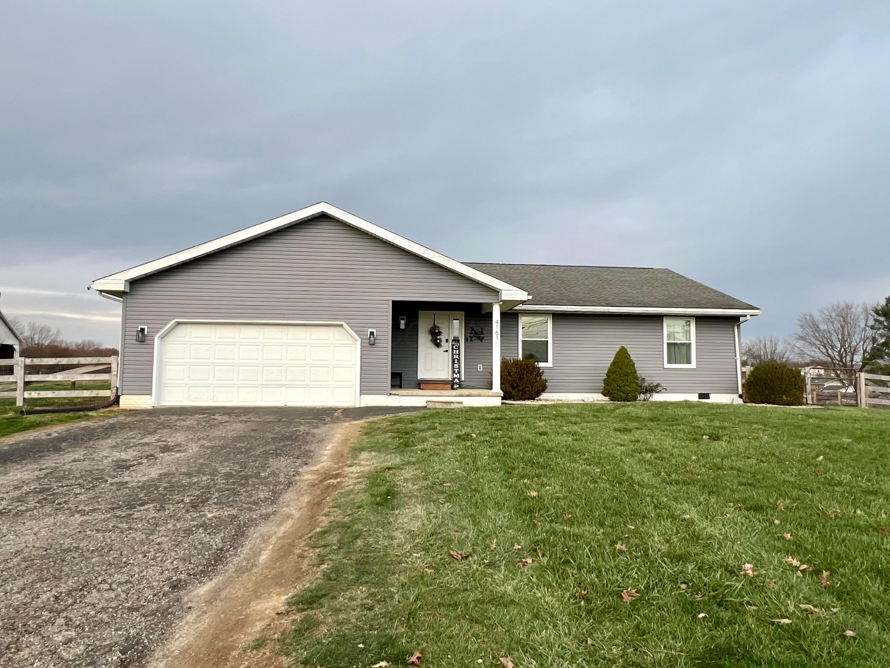 4161 Ridgely Tract Road, Heath, Ohio image 1