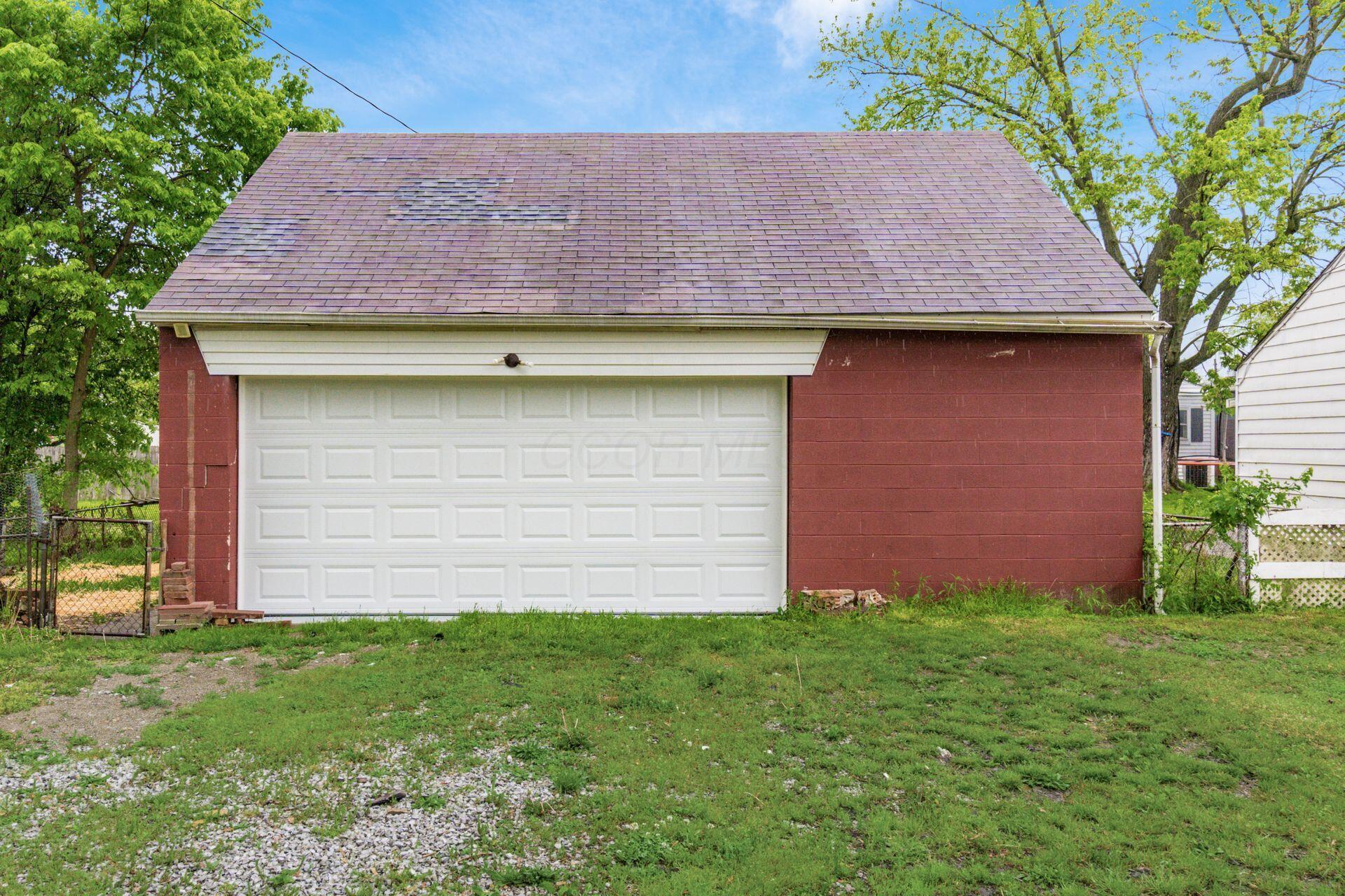 4173 Arbutus Avenue, Grove City, Ohio image 44