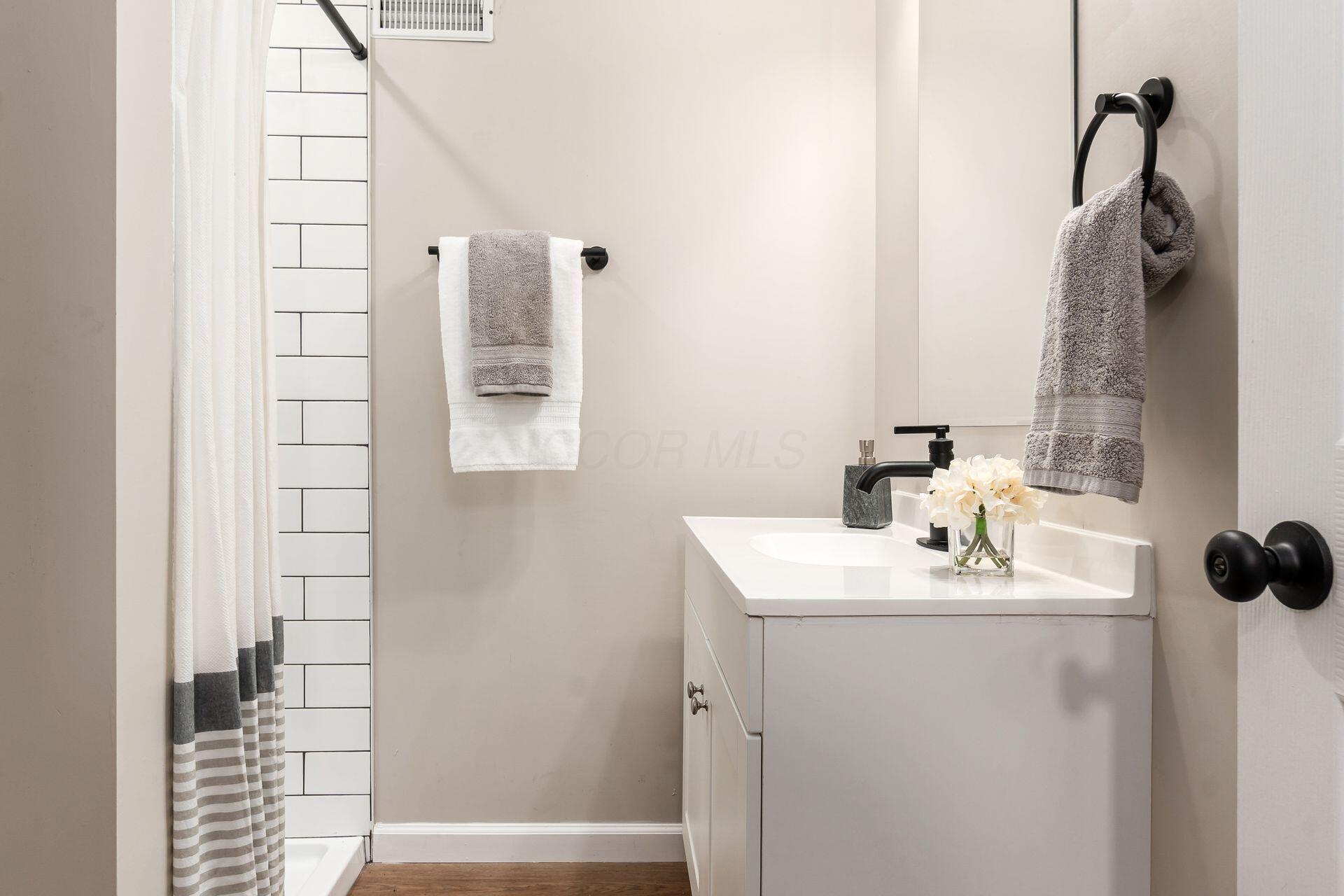 4173 Arbutus Avenue, Grove City, Ohio image 23