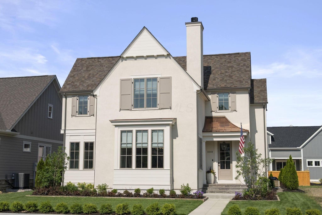 Photo of 5542 Hickory Drive, Lewis Center, OH 43035 (MLS # 226037343)
