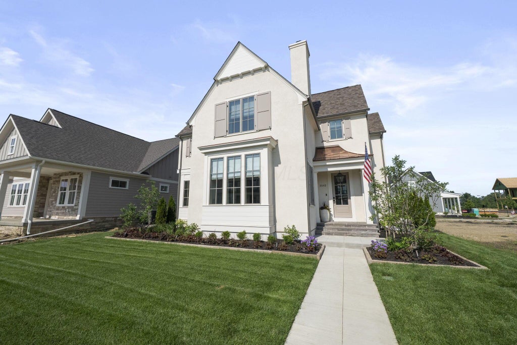Photo of 5542 Hickory Drive, Lewis Center, OH 43035 (MLS # 226037343)