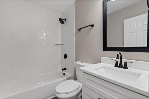 Tiny photo for 2100 Ferris Road, Columbus, OH 43224 (MLS # 226003032)