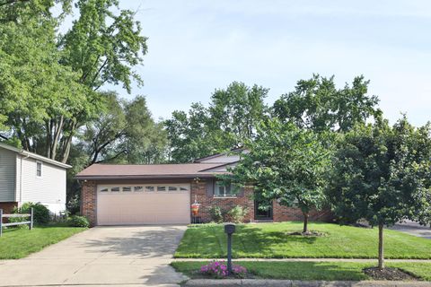 Photo of 3392 Trail Lane Court, Columbus, OH 43231 (MLS # 225028449) Photo of 3392 Trail Lane Court, Columbus, OH 43231 (MLS # 225028449)