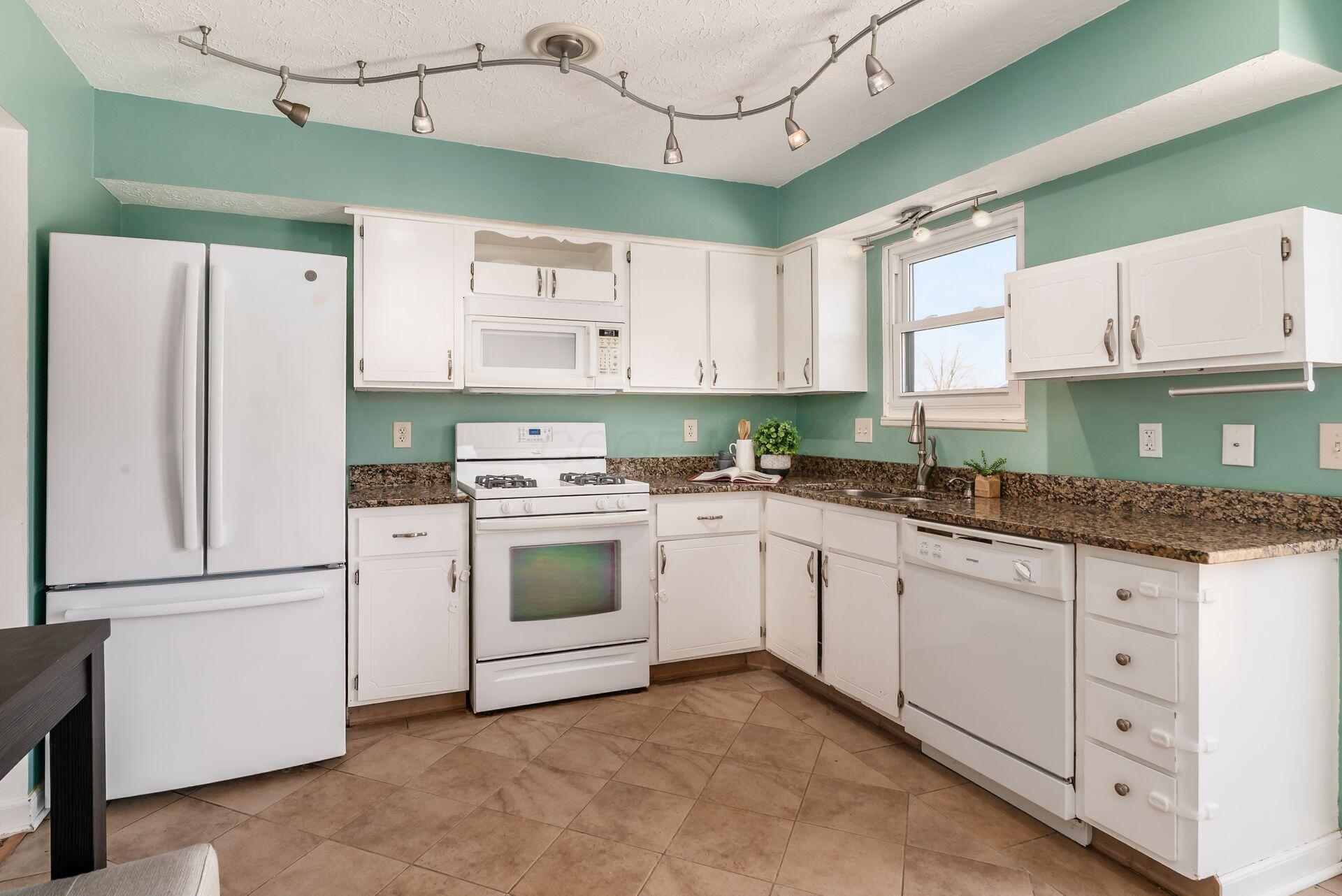 2386 Northbranch Road, Grove City, Ohio image 8