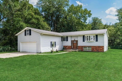 Homes For Sale - 6609 Refugee Road<br/> Licking County, Etna, OH 43062