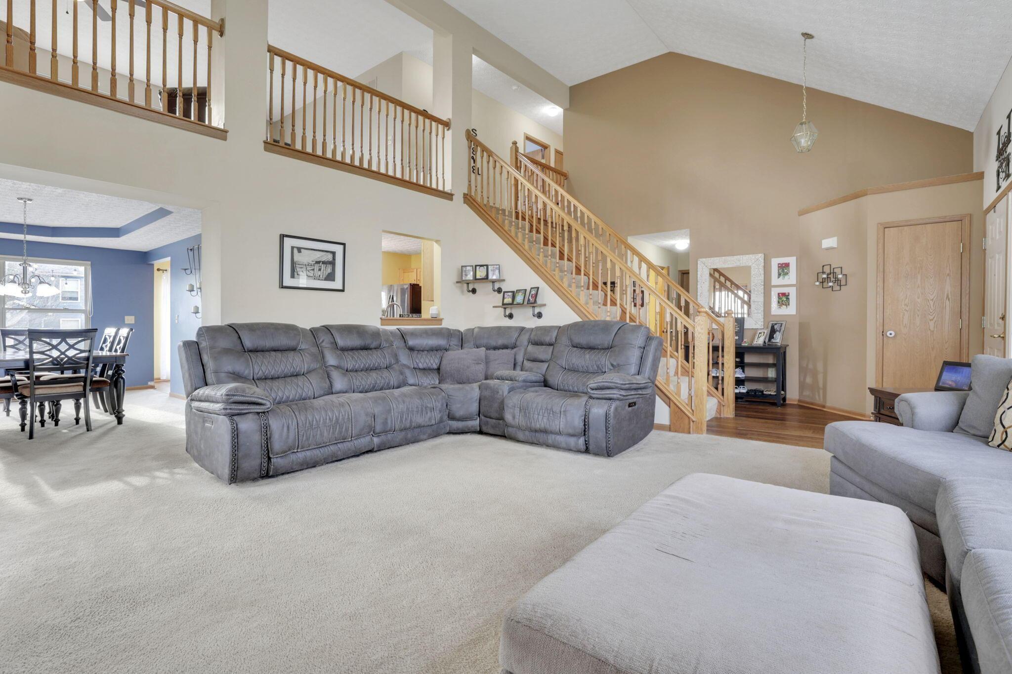 915 Wellsley Way, Plain City, Ohio image 4