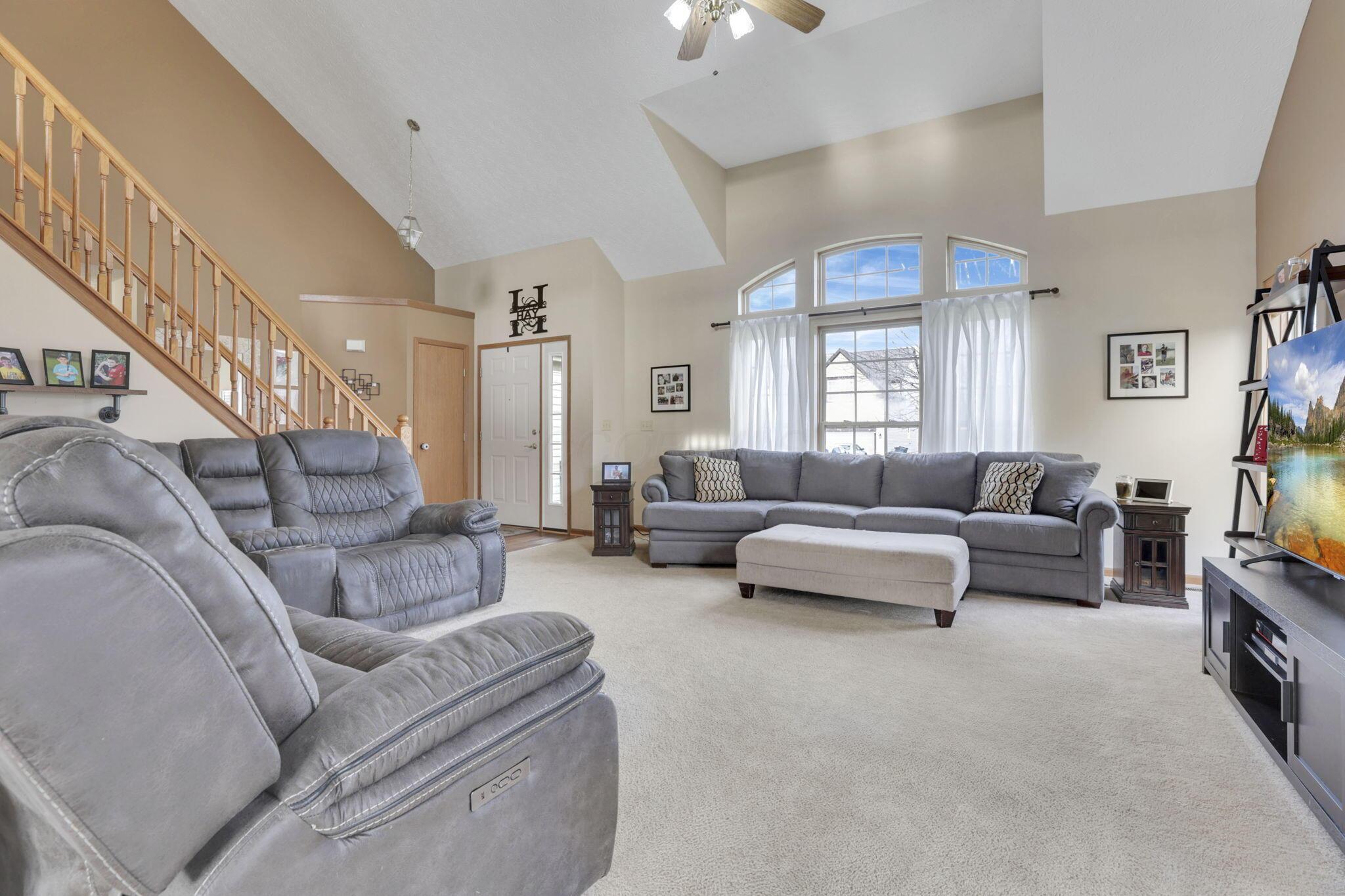 915 Wellsley Way, Plain City, Ohio image 5
