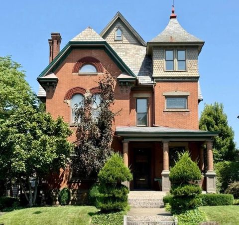 Photo of 130 Buttles Avenue, Columbus, OH 43215 (MLS # 226013786)