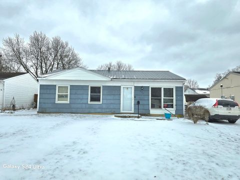 Photo of 607 Easy Street, Marion, OH 43302 (MLS # 226005127)