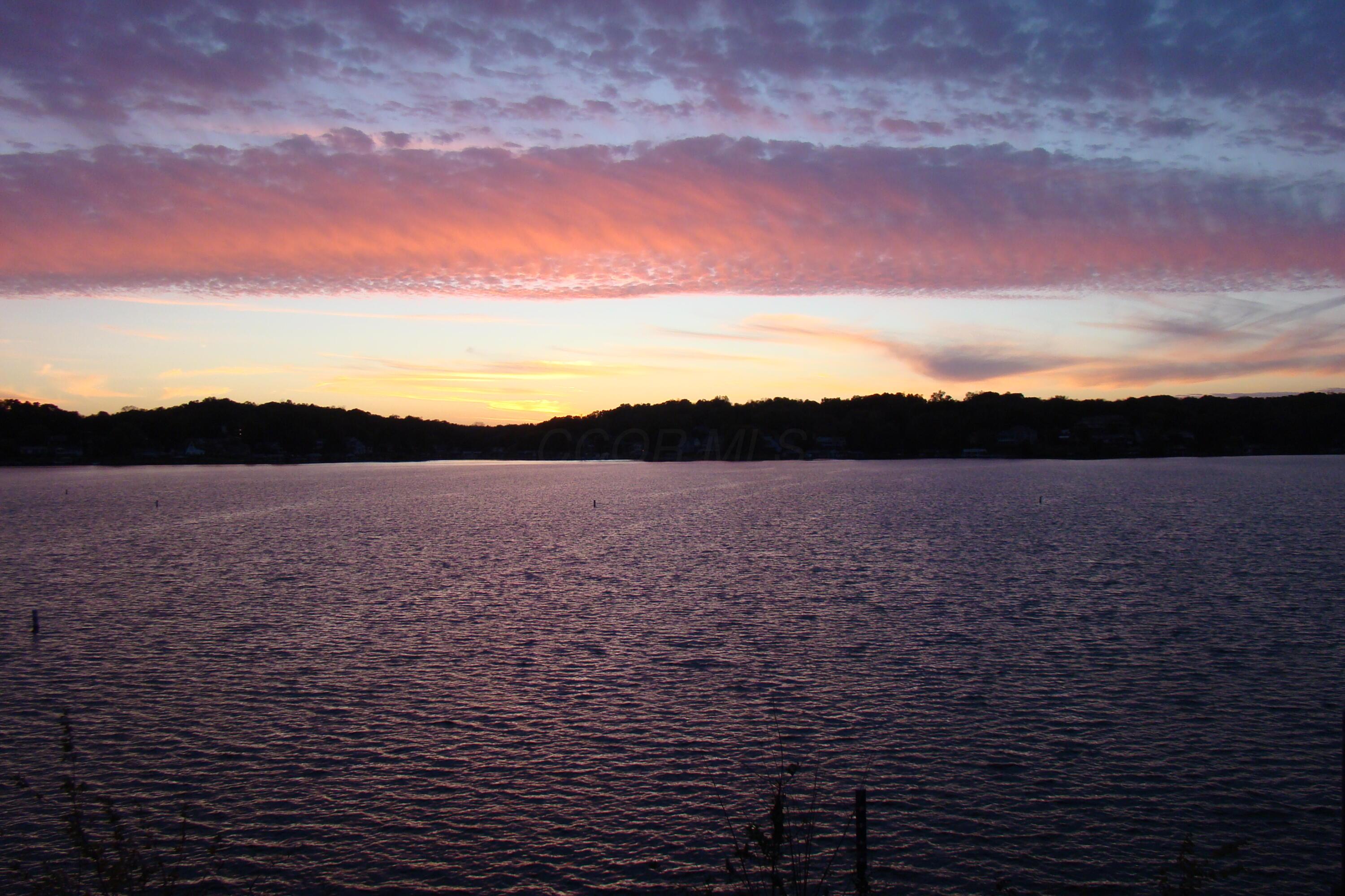 Apple Valley Drive, Howard, Ohio image 12
