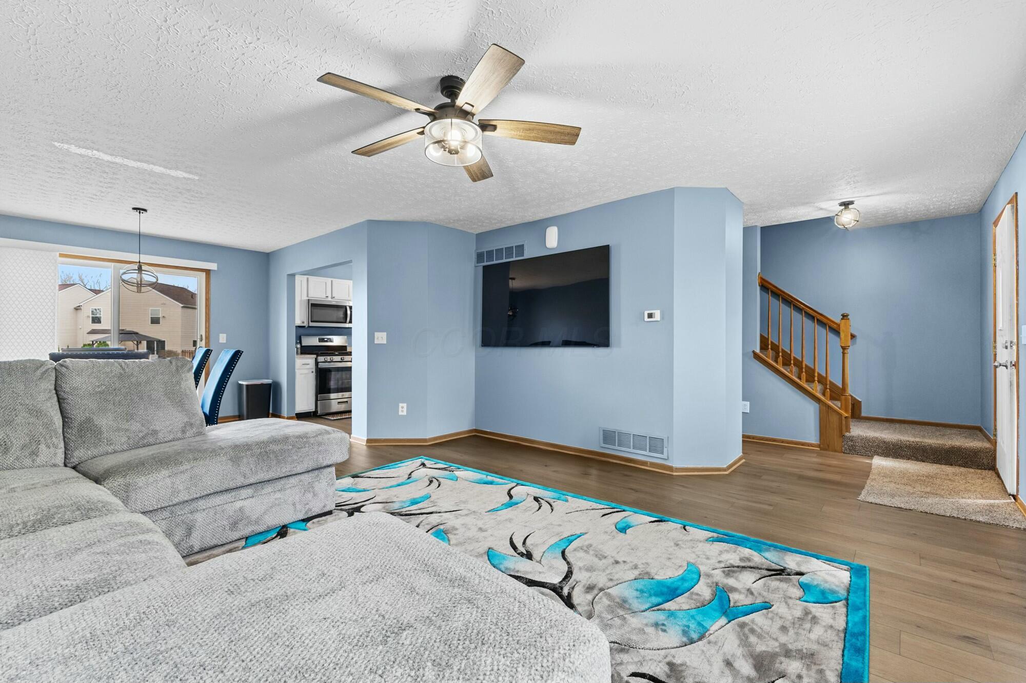7910 Waggoner Run Drive, Blacklick, Ohio image 4