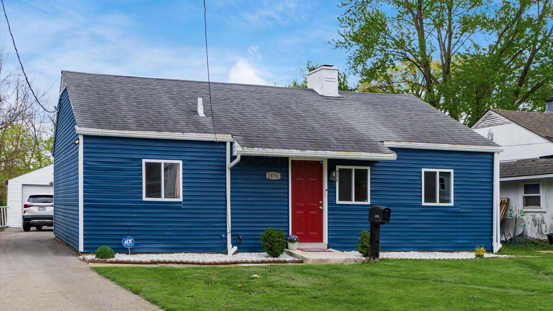 2876 Medina Avenue