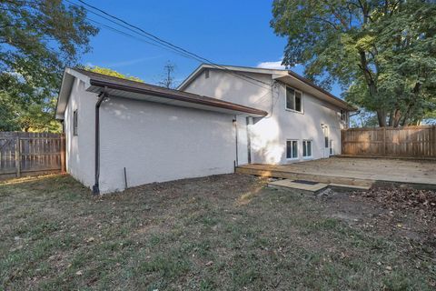 Tiny photo for 1421 Bosworth Place, Columbus, OH 43229 (MLS # 225037481)
