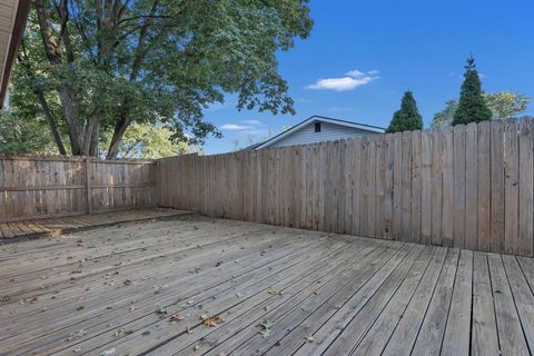 Tiny photo for 1421 Bosworth Place, Columbus, OH 43229 (MLS # 225037481)