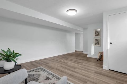 Tiny photo for 1421 Bosworth Place, Columbus, OH 43229 (MLS # 225037481)