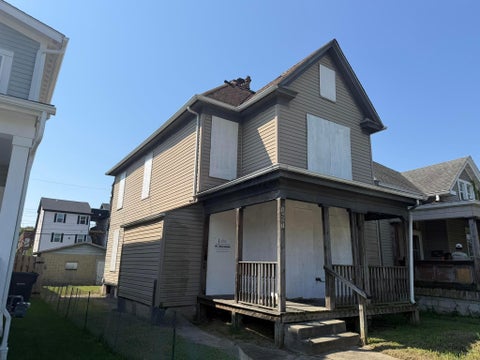Photo of 1621 Harvard Avenue, Columbus, OH 43203 (MLS # 226034366)