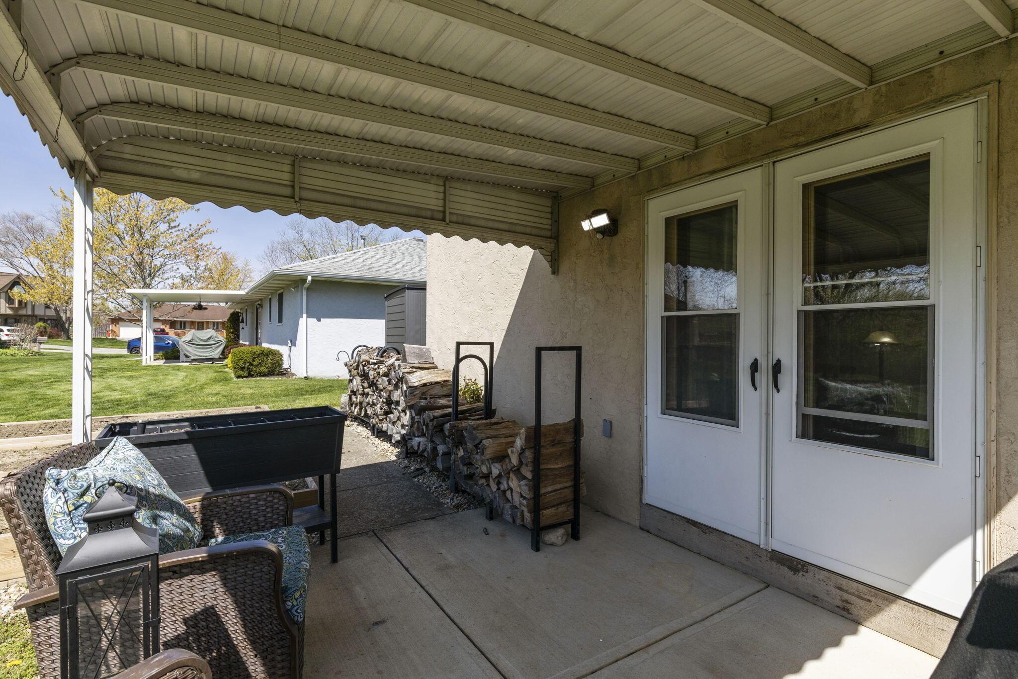 2445 Parkview Drive, Grove City, Ohio image 44