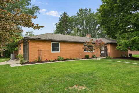Photo of 83 Ceramic Drive, Columbus, OH 43214 (MLS # 226030157)