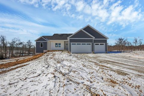 Tiny photo for 725 Trapp Lane, Hopewell, OH 43746 (MLS # 226002387)