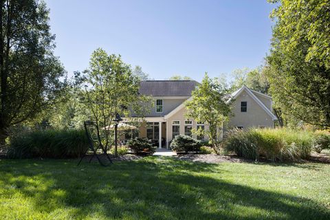 Tiny photo for 102 Rose View Drive, Granville, OH 43023 (MLS # 225037654)