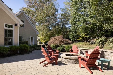 Tiny photo for 102 Rose View Drive, Granville, OH 43023 (MLS # 225037654)