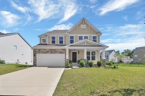 Photo of 5620 Carlisle Drive, Grove City, OH 43123 (MLS # 226023320)