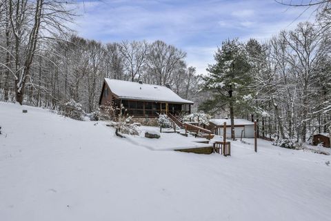 Photo of 7700 Chatham Road NE, Newark, OH 43055 (MLS # 225045048)