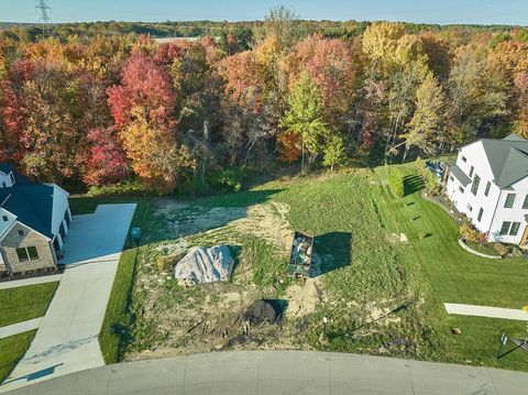 Photo of 820 Alicia Kelton Drive, Delaware, OH 43015 (MLS # 225040814) Photo of 820 Alicia Kelton Drive, Delaware, OH 43015 (MLS # 225040814)