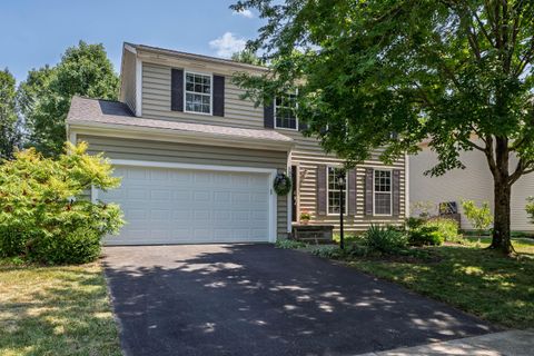 Photo of 302 Streamwater Court, Blacklick, OH 43004 (MLS # 225029491)