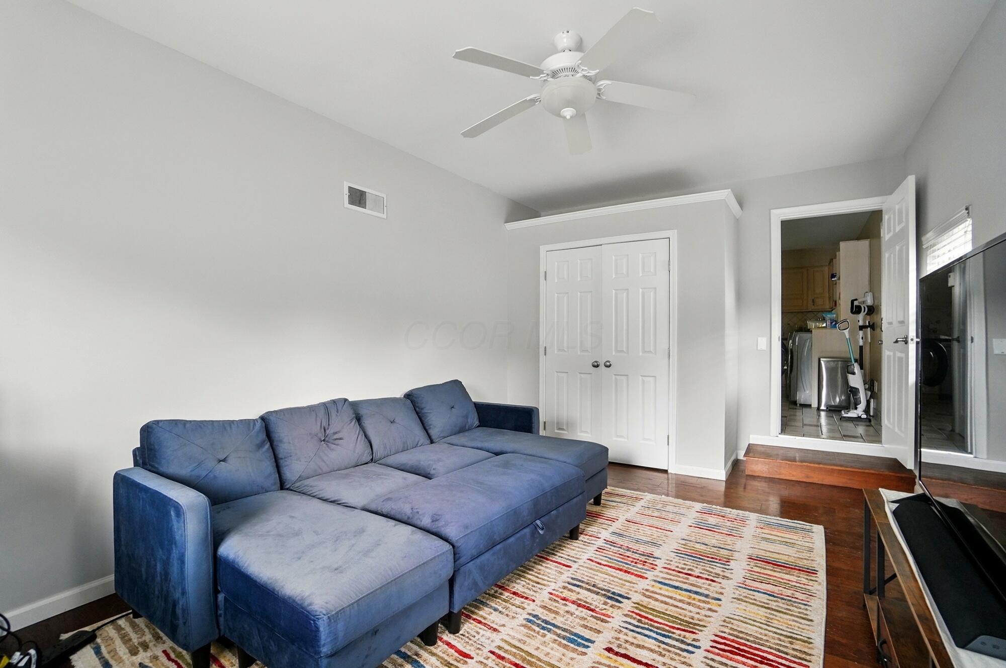 1096 Lancaster Avenue, Reynoldsburg, Ohio image 25