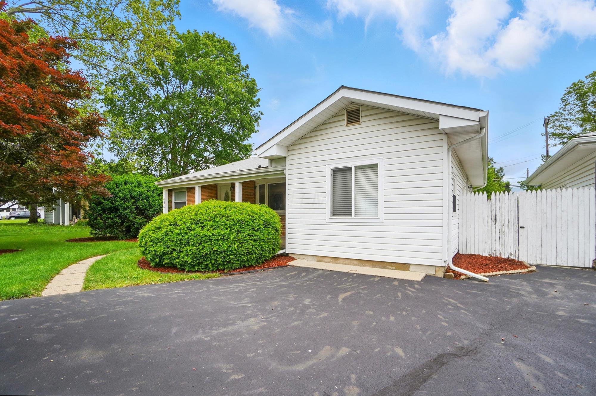 1096 Lancaster Avenue, Reynoldsburg, Ohio image 2